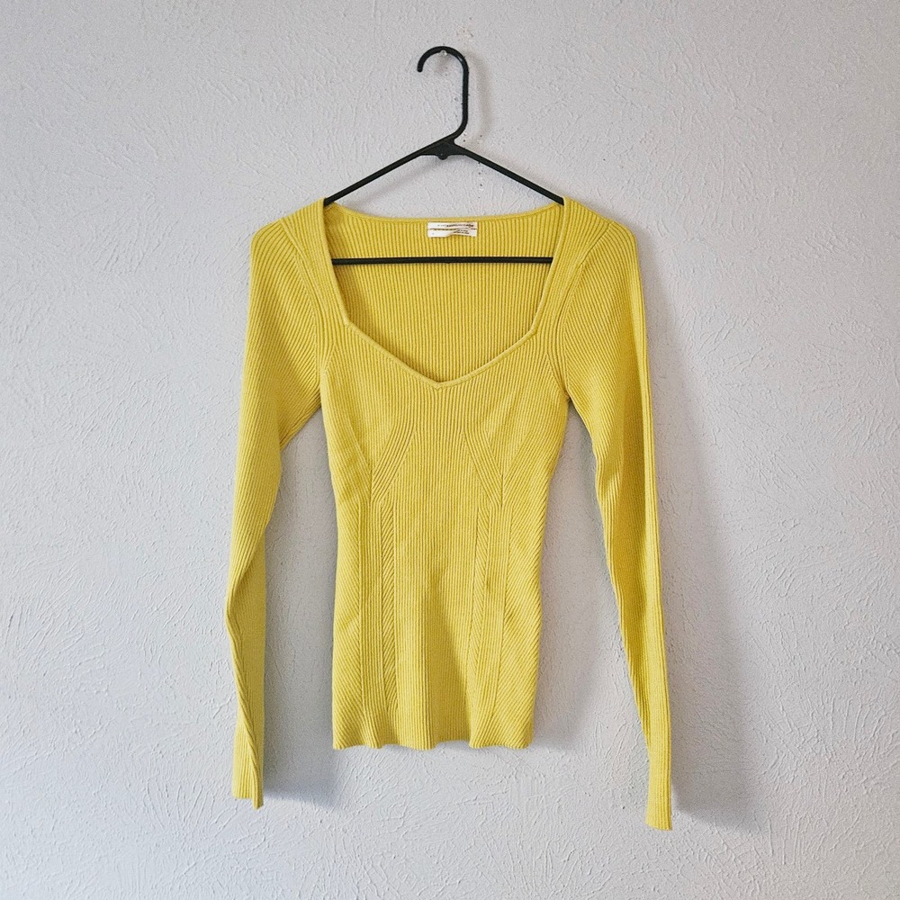 Anthropologie Minimalist Yellow V-Neck Stretch lined Sweater